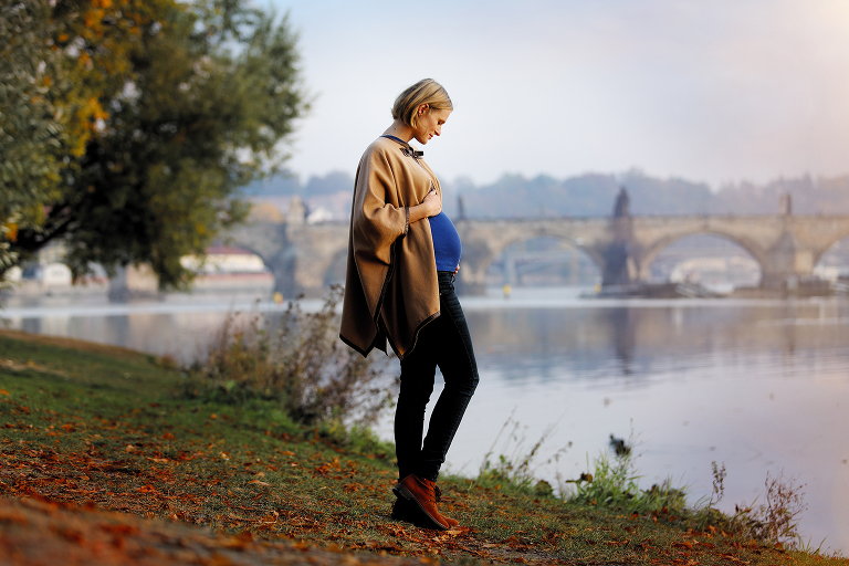 Focení v Praze s ženou ve 35 týdnu těhotenství.